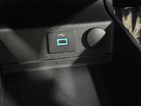 Used 2018 Ford Fusion S FWD image 18