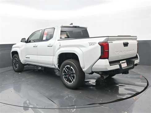 New 2025 Toyota Tacoma TRD Sport image 3