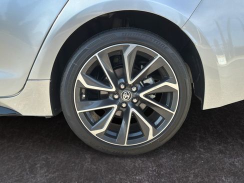 Used 2025 Toyota Corolla SE FWD image 9