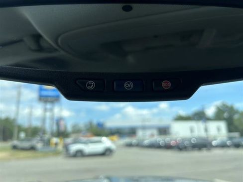 Certified 2017 GMC Sierra 1500 SLT w/ SLT Preferred Package image 25