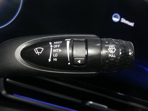 Used 2022 Hyundai Elantra Limited FWD image 36