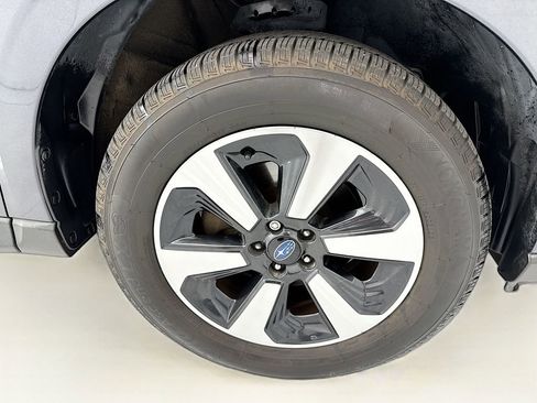 Used 2017 Subaru Forester 2.5i Limited AWD/4WD image 31