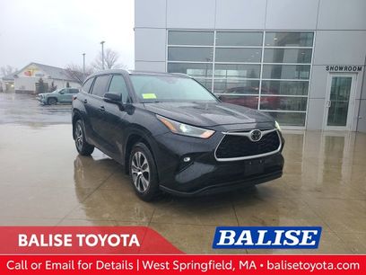 Used 2024 Toyota Highlander XLE