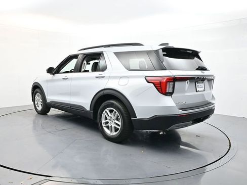 New 2026 Ford Explorer Active w/ Active Comfort Package image 5