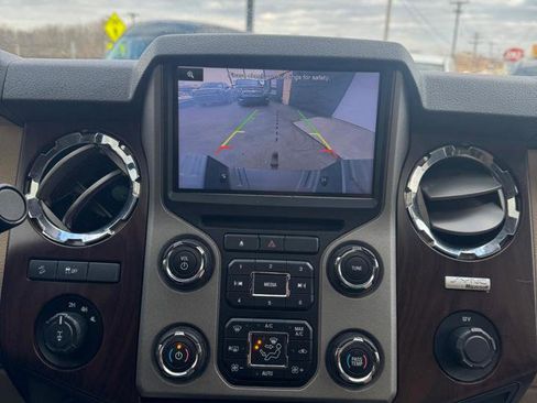 Used 2013 Ford F250 Lariat w/ Lariat Ultimate Pkg image 19