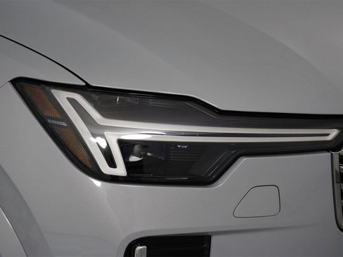 New 2026 Volvo XC90 B5 Plus image 14