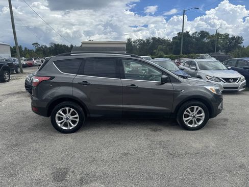 Used 2018 Ford Escape SE AWD/4WD image 15
