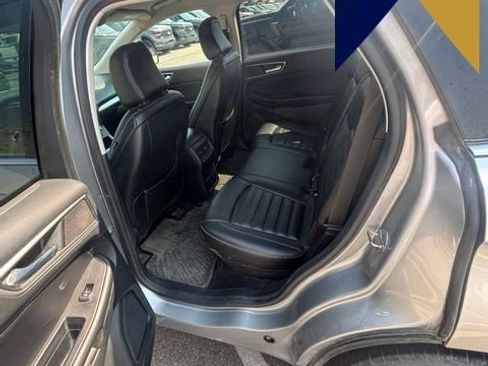 Used 2023 Ford Edge SEL AWD/4WD image 9