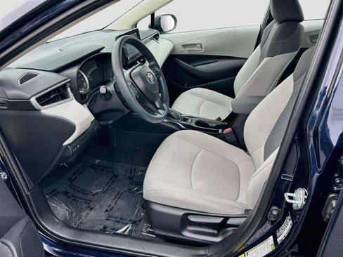 Used 2022 Toyota Corolla LE FWD image 19