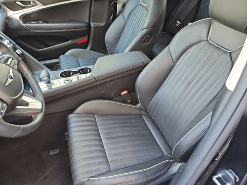 Certified 2026 Genesis G70 2.5T Prestige RWD image 15
