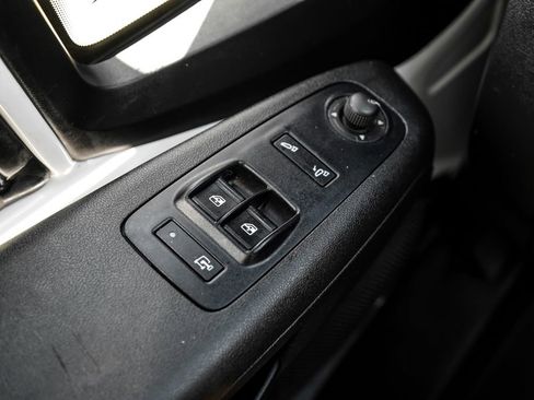 Used 2023 RAM ProMaster 2500 FWD image 39