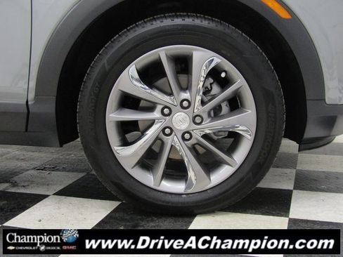 Used 2023 Buick Encore GX Essence w/ Experience Buick Package image 3