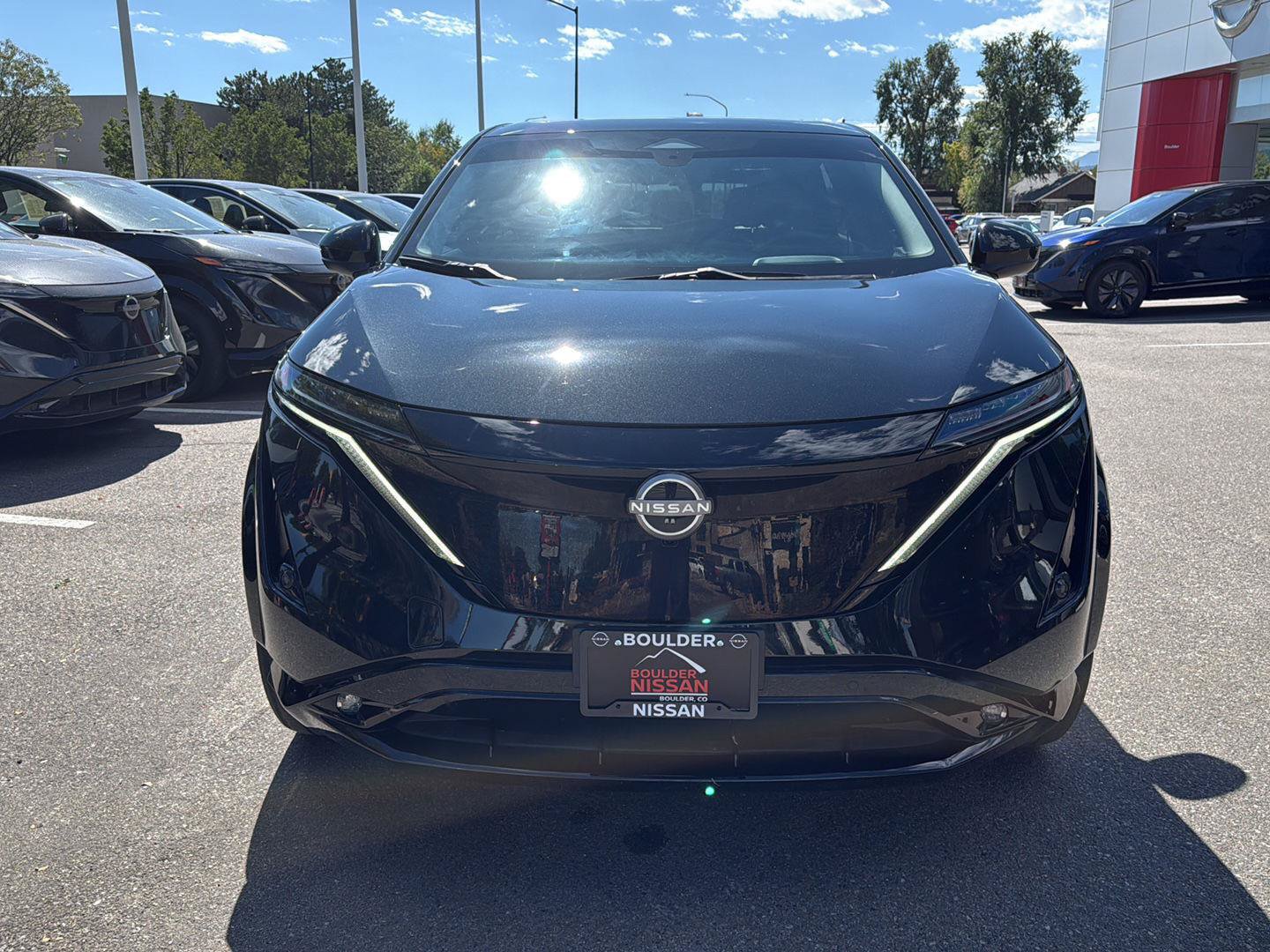 Used 2024 Nissan Ariya AWD image 3