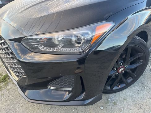 Used 2019 Hyundai Veloster Turbo R-Spec image 8