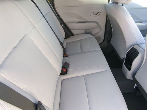 New 2026 Hyundai Kona SE image 12