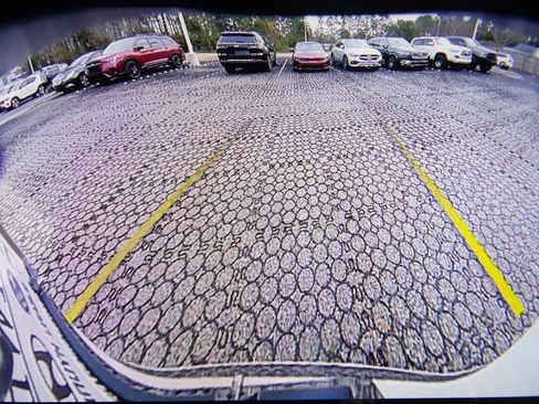 Certified 2024 Volvo XC90 B5 Core w/ Climate Package image 21