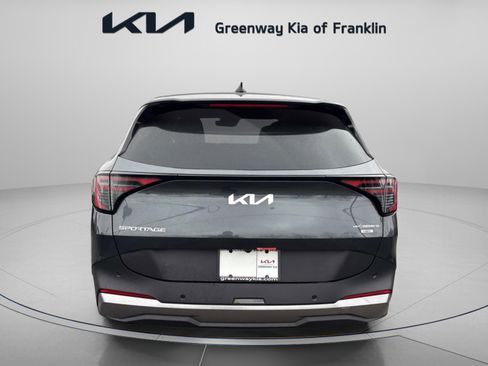 New 2026 Kia Sportage LX FWD image 6