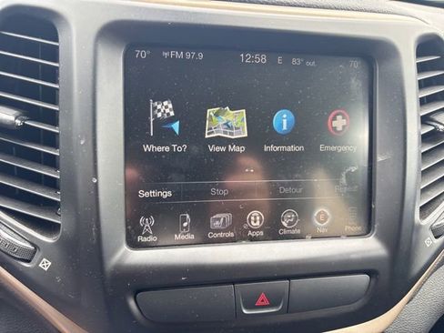Used 2015 Jeep Cherokee Limited AWD/4WD image 8