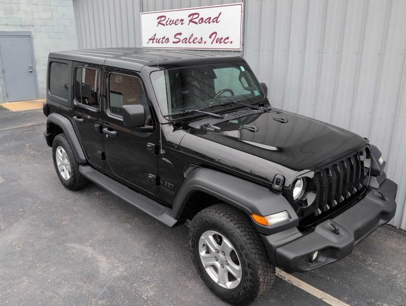 Used 2021 Jeep Wrangler Unlimited Sport AWD/4WD image 3