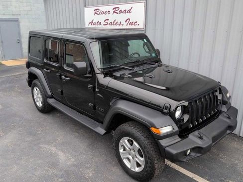 Used 2021 Jeep Wrangler Unlimited Sport AWD/4WD image 3