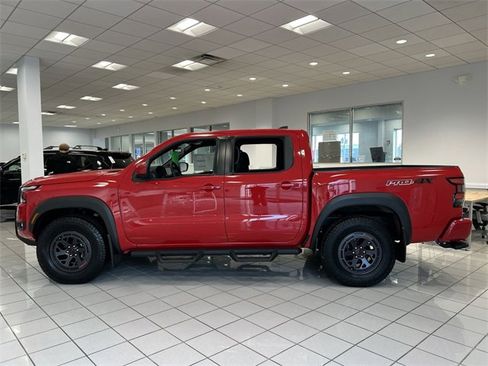 New 2025 Nissan Frontier PRO-4X w/ Black Accent Package image 5