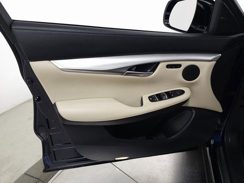 Used 2021 INFINITI QX50 Essential w/ Convenience Package image 15