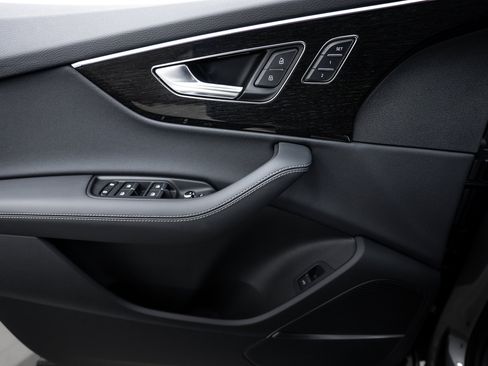 New 2026 Audi Q7 3.0T Premium Plus image 14