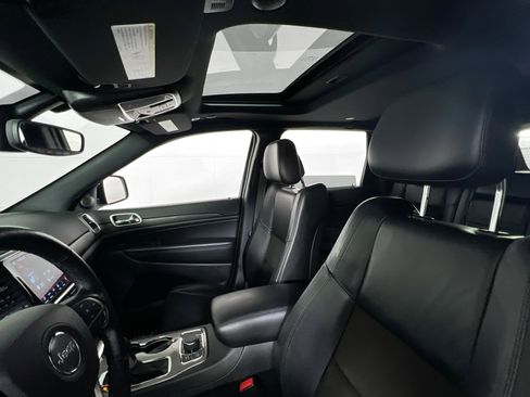 Used 2022 Jeep Grand Cherokee Laredo X image 22