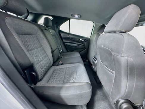 Used 2024 Chevrolet Equinox LT FWD image 28