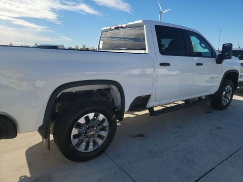 Used 2025 Chevrolet Silverado 2500 Custom w/ Custom Value Package image 6