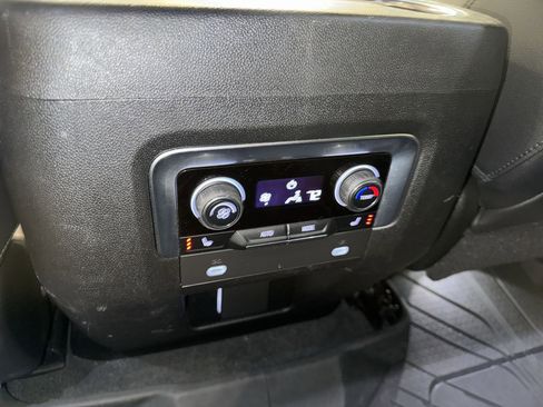 Used 2021 Chevrolet Tahoe Premier w/ Premium Package image 32