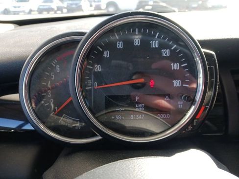 Used 2019 MINI Cooper S w/ Signature Upholstery Package image 2