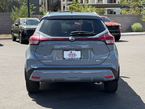 Certified 2023 Nissan Kicks SV FWD image 5