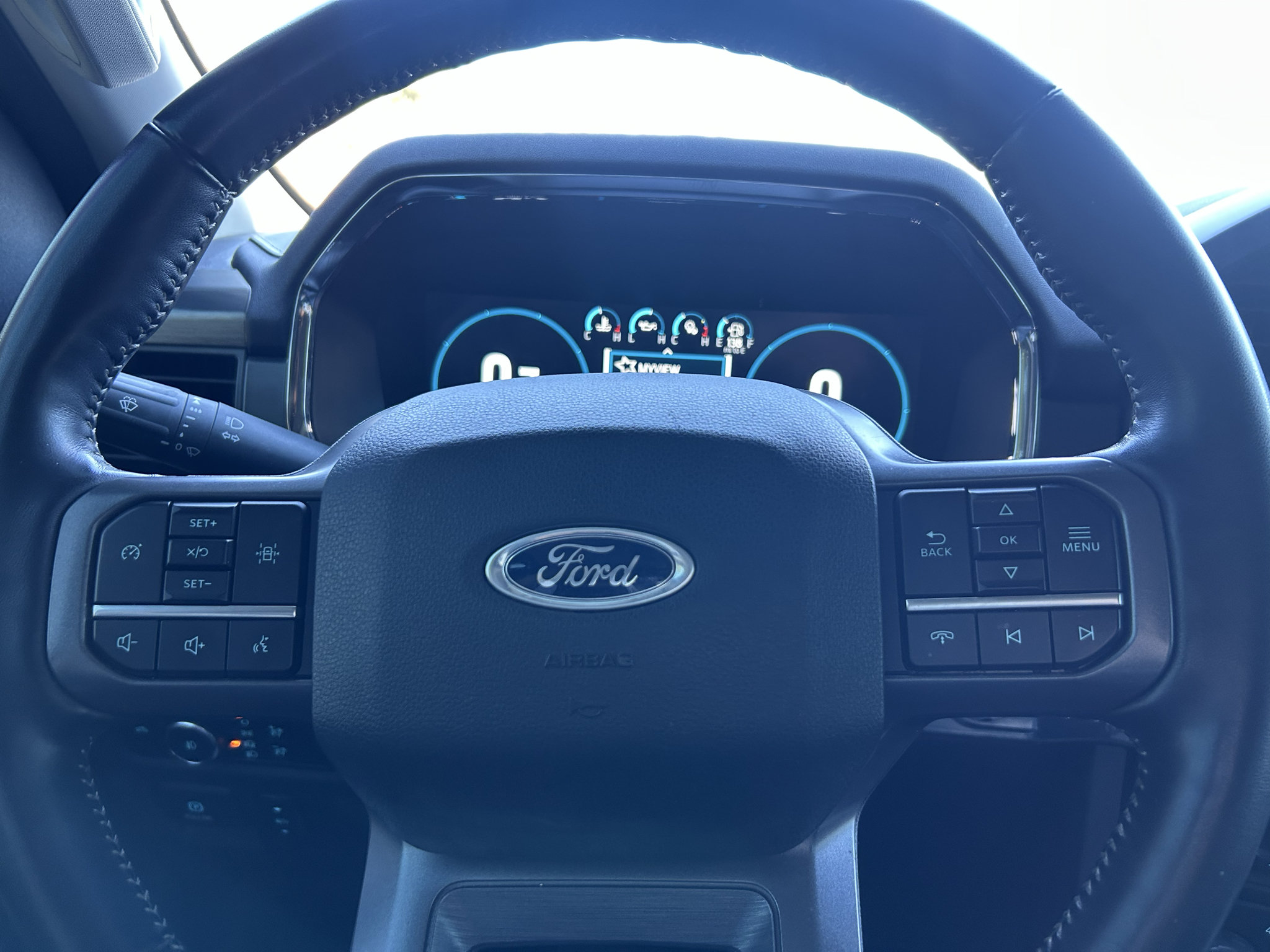 Used 2021 Ford F150 Lariat AWD/4WD image 14