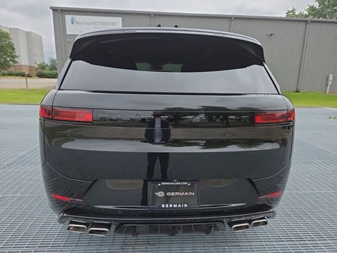Used 2025 Land Rover Range Rover Sport Dynamic SE AWD/4WD image 4