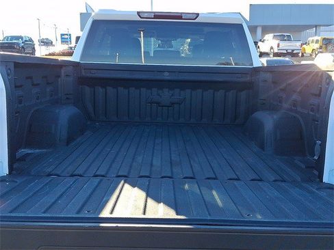 Certified 2022 Chevrolet Silverado 1500 RST image 26