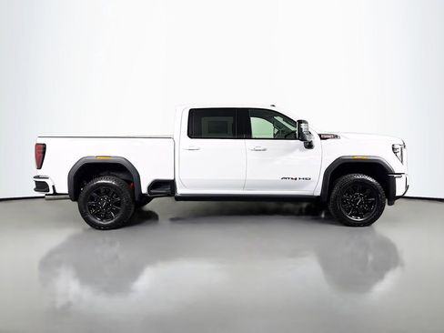 New 2026 GMC Sierra 3500 AT4 AWD/4WD image 8