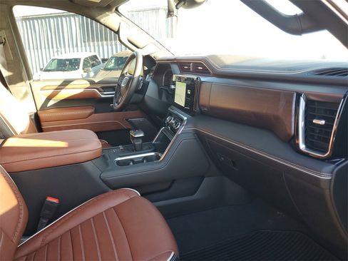 Used 2026 GMC Sierra 1500 Denali Ultimate image 35