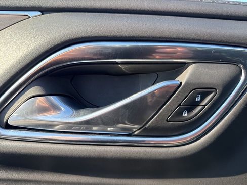 Used 2023 Chevrolet Tahoe LT w/ LT Signature Plus Package image 11