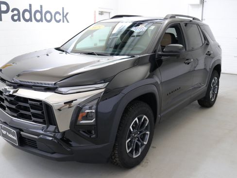 Used 2025 Chevrolet Equinox ACTIV w/ Safety and Technology Package image 3