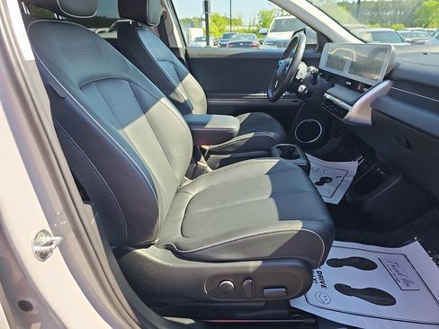 Used 2023 Hyundai Ioniq 5 Limited image 13