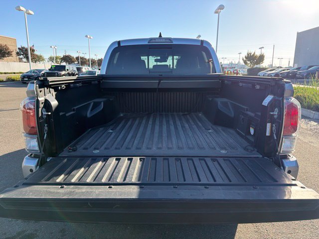 Used 2023 Toyota Tacoma TRD Sport w/ Advanced Technology Package AWD/4WD image 9