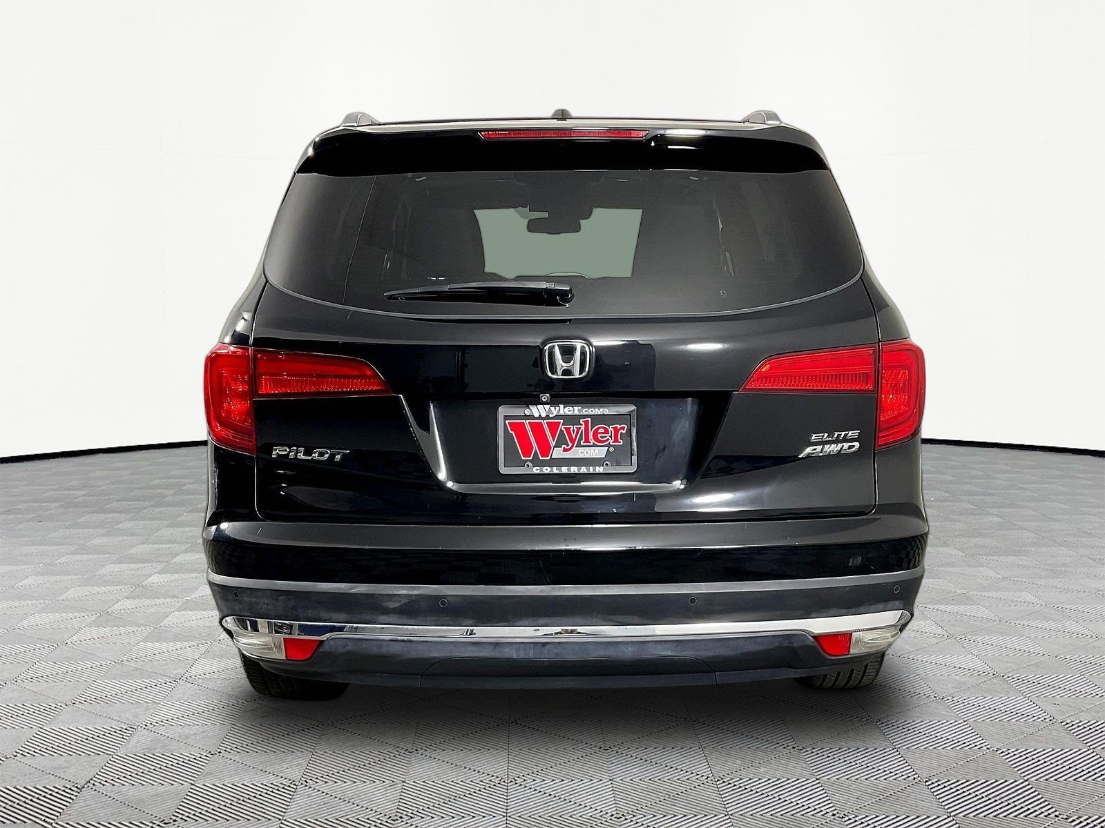 Used 2016 Honda Pilot Elite image 5