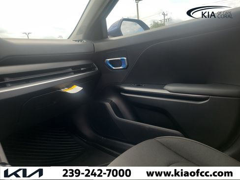 New 2026 Kia K4 FWD image 17