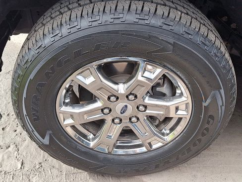 Certified 2022 Ford F150 XLT w/ Equipment Group 302A High image 27