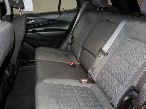 Used 2022 Chevrolet Equinox LT w/ Driver Convenience Package image 23