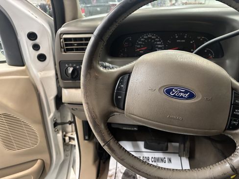 Used 2004 Ford F350 XL image 12