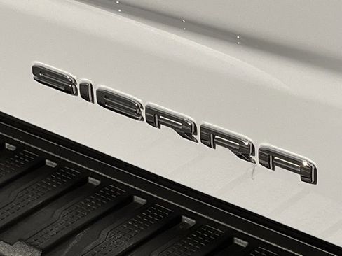 Used 2023 GMC Sierra 1500 Denali w/ Technology Package image 36
