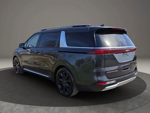 Used 2022 Kia Carnival SX Prestige FWD image 5