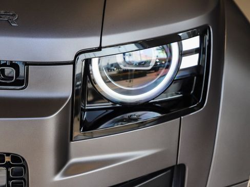 New 2026 Land Rover Defender 110 image 8